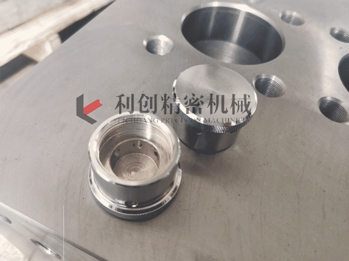 利（lì）創<strong>40Cr鋼CNC精密加（jiā）工</strong>